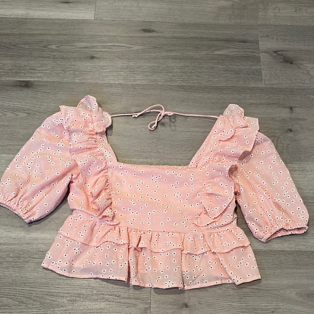 INDIE MAE Boutique women's pink floral ruffle babydoll top S